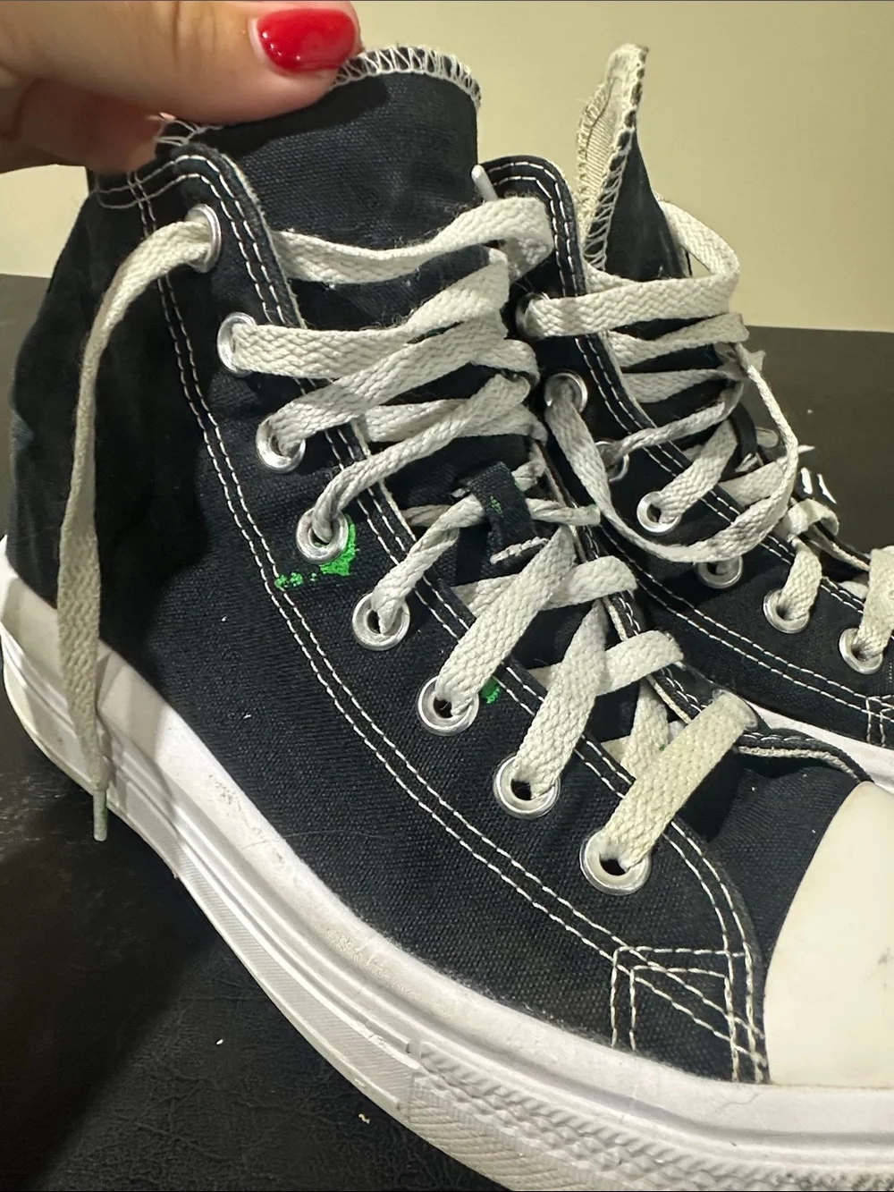 Converse High top platform sneakers women’s size 8 - Picture 2 of 5